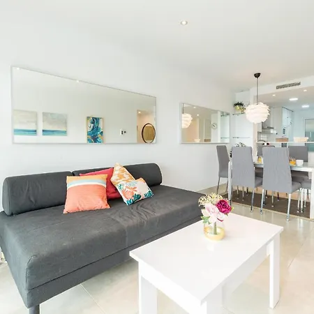 Myflats Luxury Ocean Side Apartment Arenales del Sol